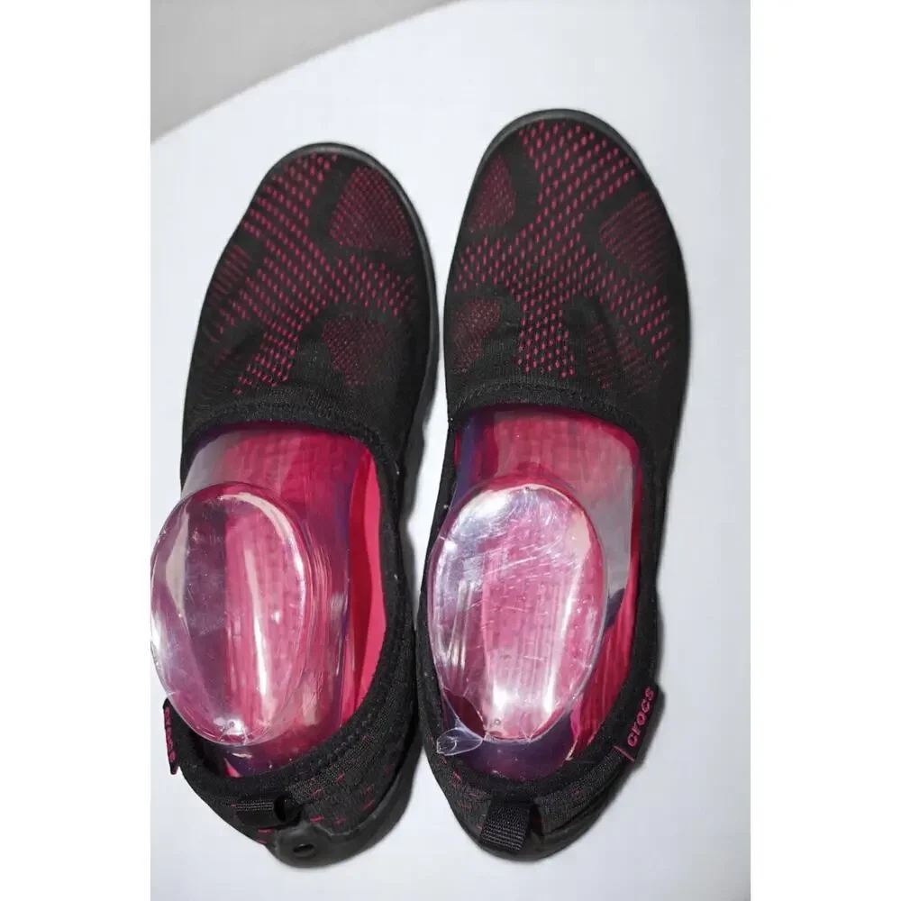 Crocs Water Shoes Women 8 Black Pink Mesh Slip On Beach River Travel Comfort